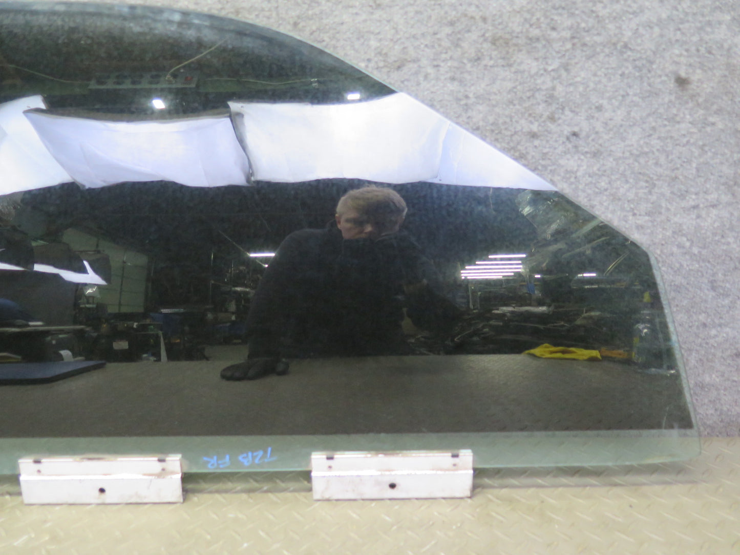 95-99 BMW E36 318ti Compact Right Door Glass Window OEM