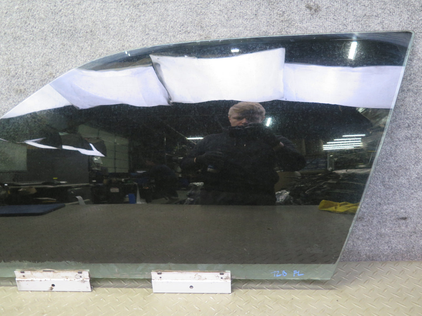95-99 BMW E36 318ti Compact Left Door Glass Window OEM