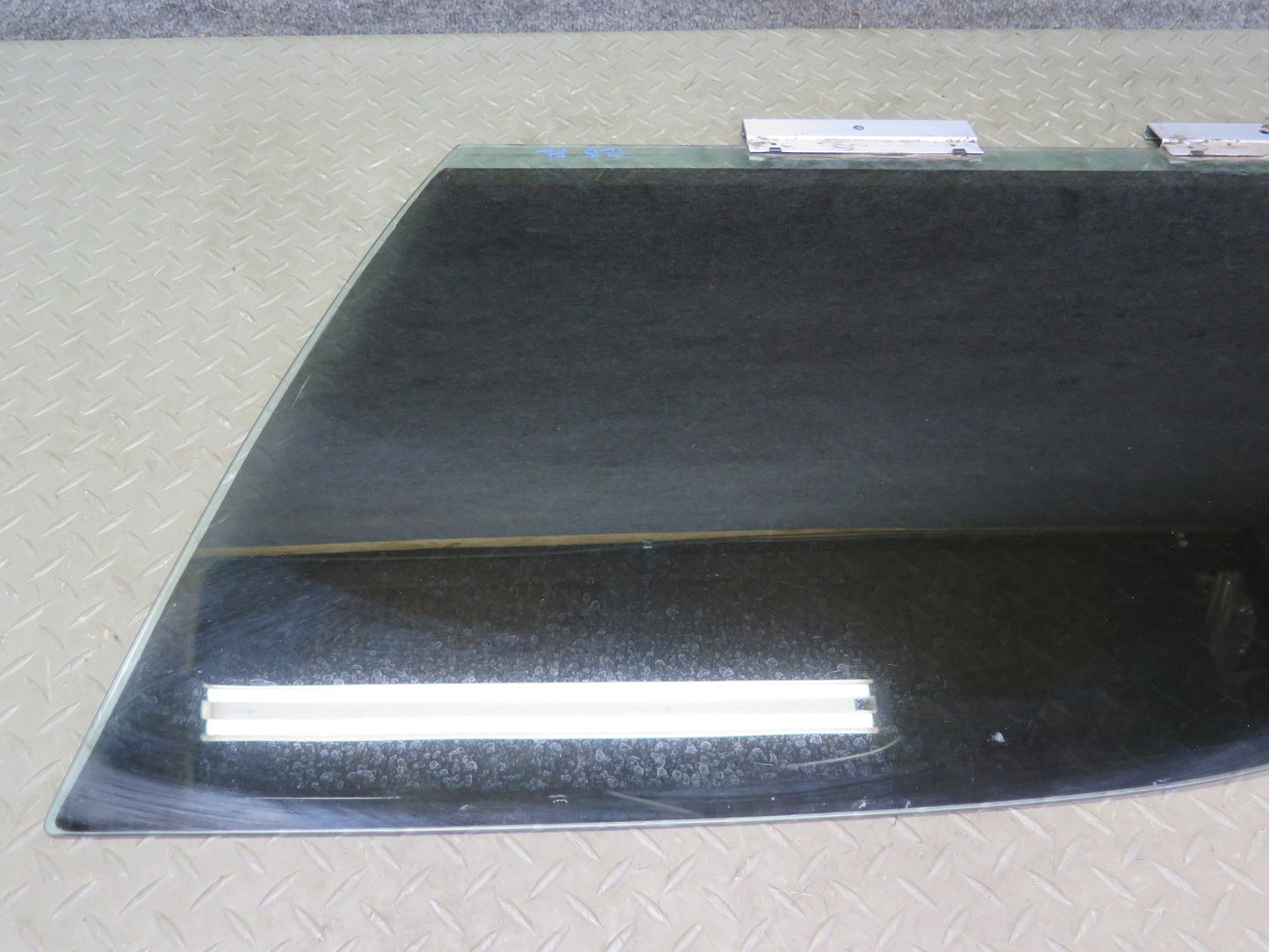 95-99 BMW E36 318ti Compact Left Door Glass Window OEM