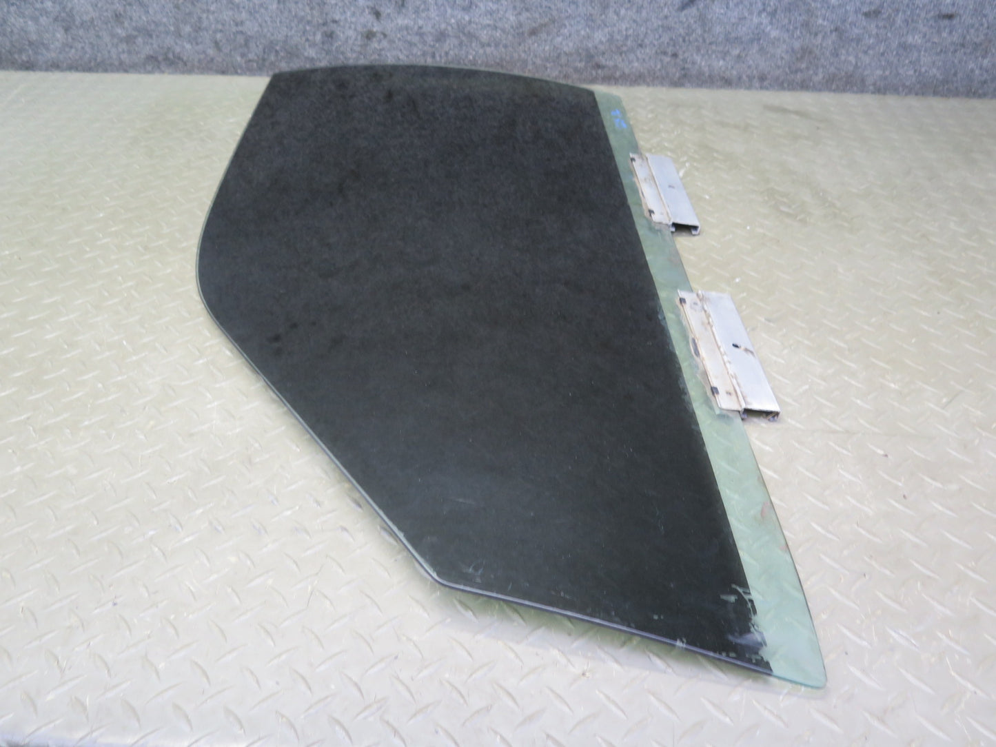 95-99 BMW E36 318ti Compact Left Door Glass Window OEM
