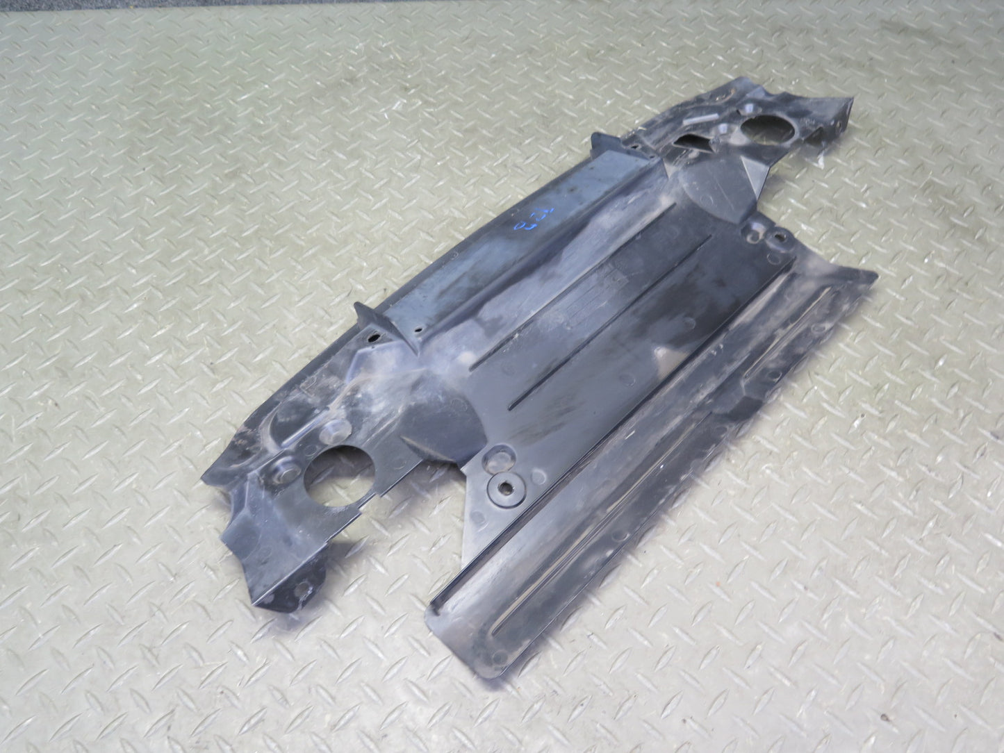 95-99 BMW E36 318ti Radiator Cowl Cover Panel 8119046 OEM