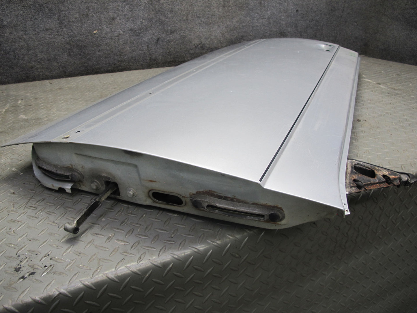 77-89 BMW E24 633CSI Front Right Passenger Side Door Shell Panel OEM