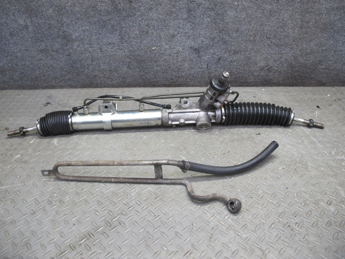 94-99 BMW E36 318ti Power Steering Rack & Pinion w Hose Line OEM