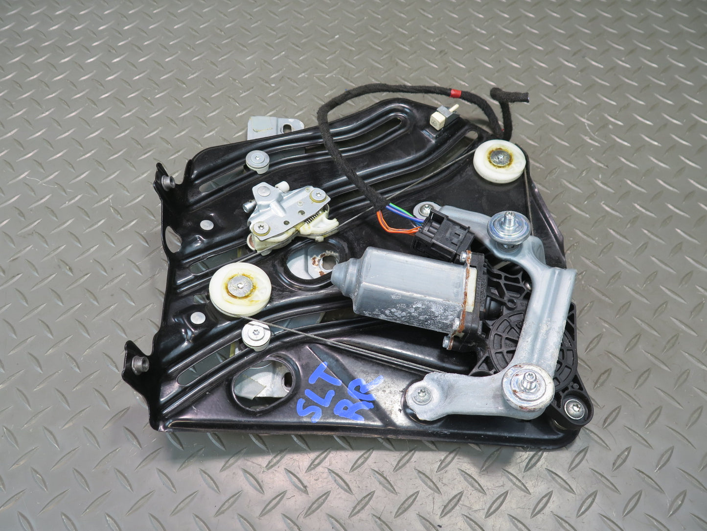 03-12 Mercedes R230 Sl-class Rear Right Window Regulator w Motor 2306700203 OEM