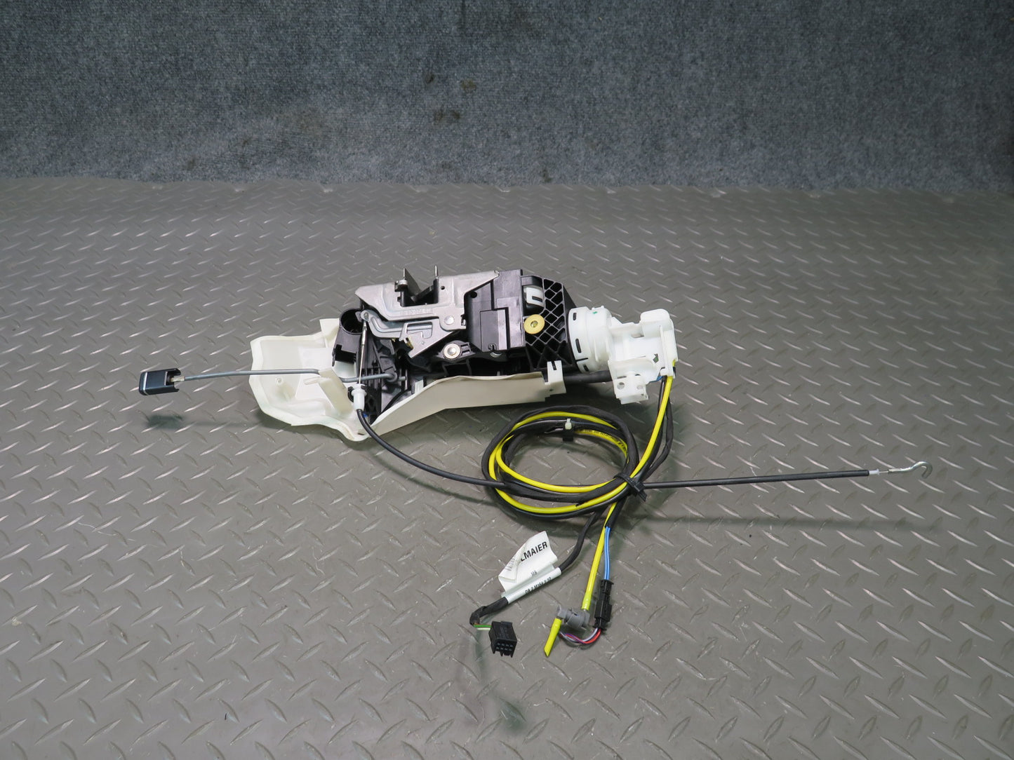 03-12 Mercedes R230 Sl-class Front Right Door Lock Latch Actuator Keyless OEM