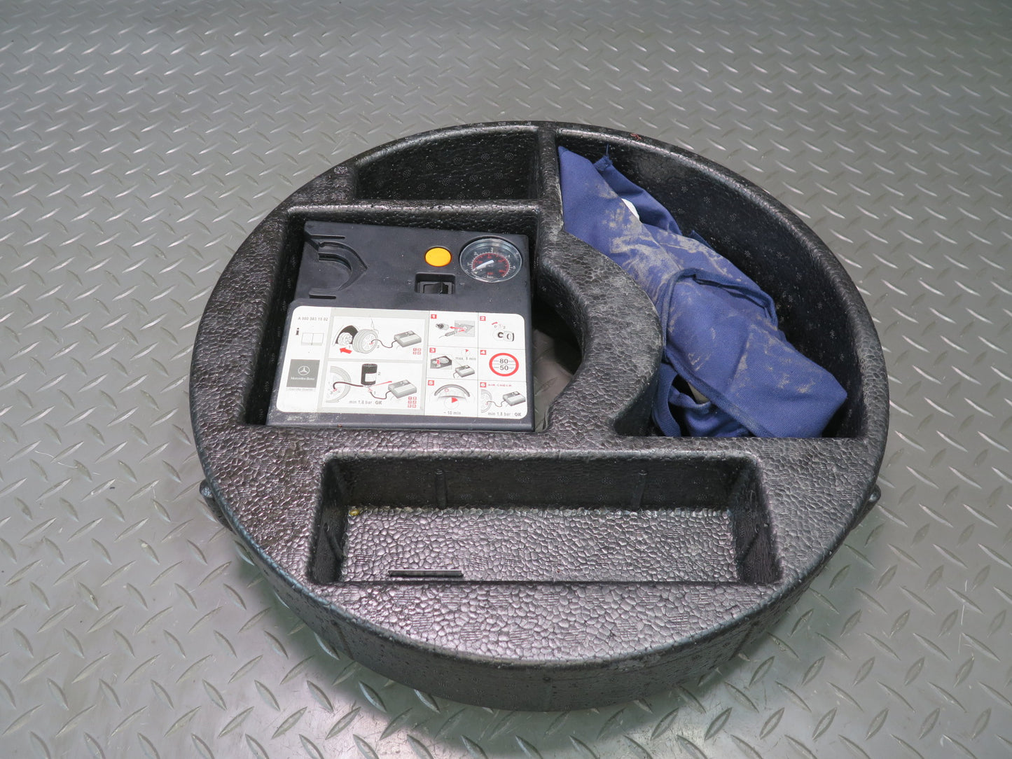 03-12 Mercedes R230 Emergency Spare Tire Lift Jack & Wrench W/ Foam Set OEM