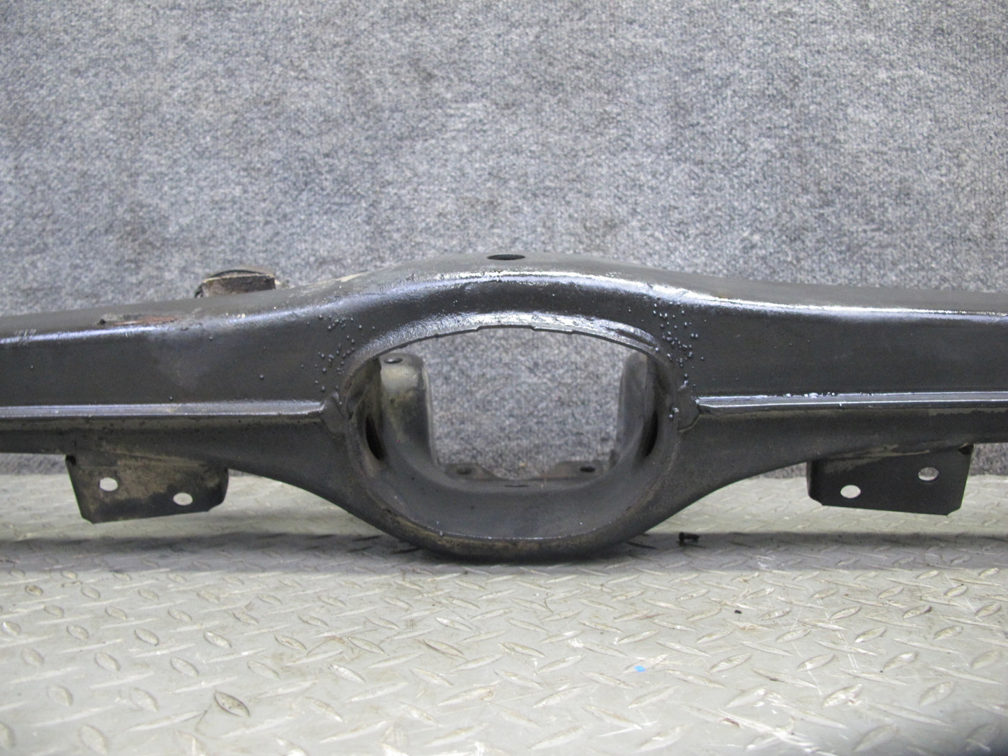 95-99 BMW E36 318ti Compact Rear Suspension Crossmember Subframe Bracket OEM