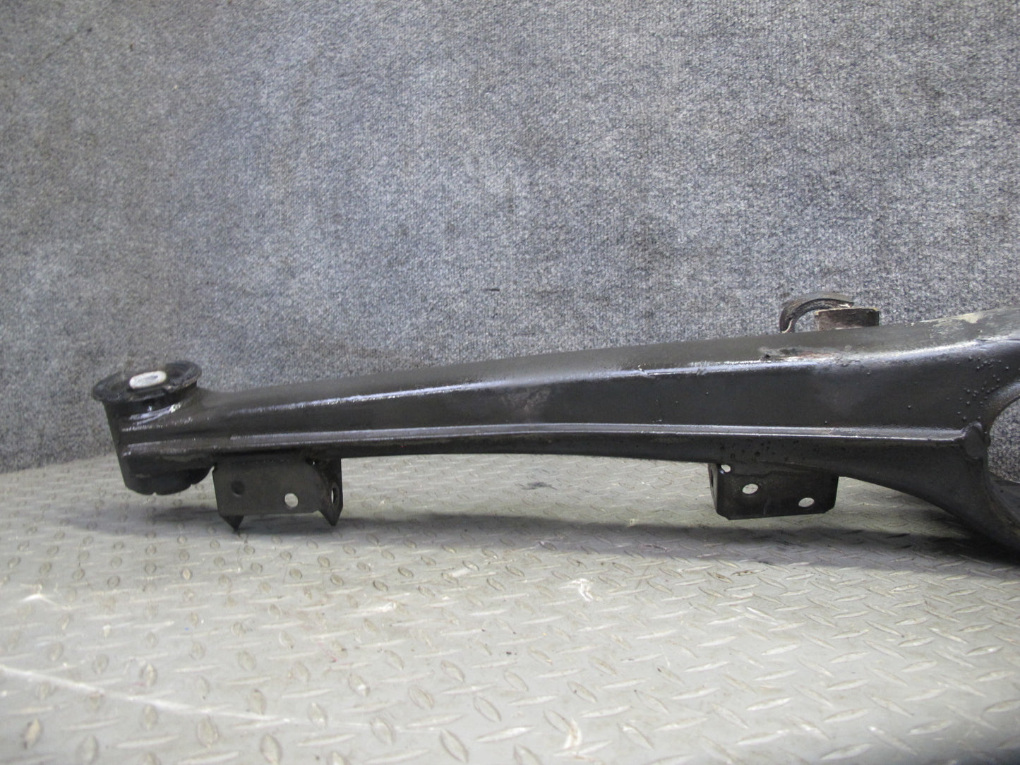 95-99 BMW E36 318ti Compact Rear Suspension Crossmember Subframe Bracket OEM