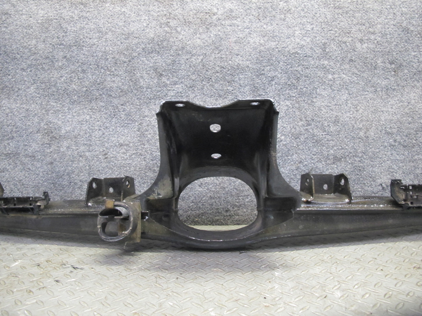 95-99 BMW E36 318ti Compact Rear Suspension Crossmember Subframe Bracket OEM