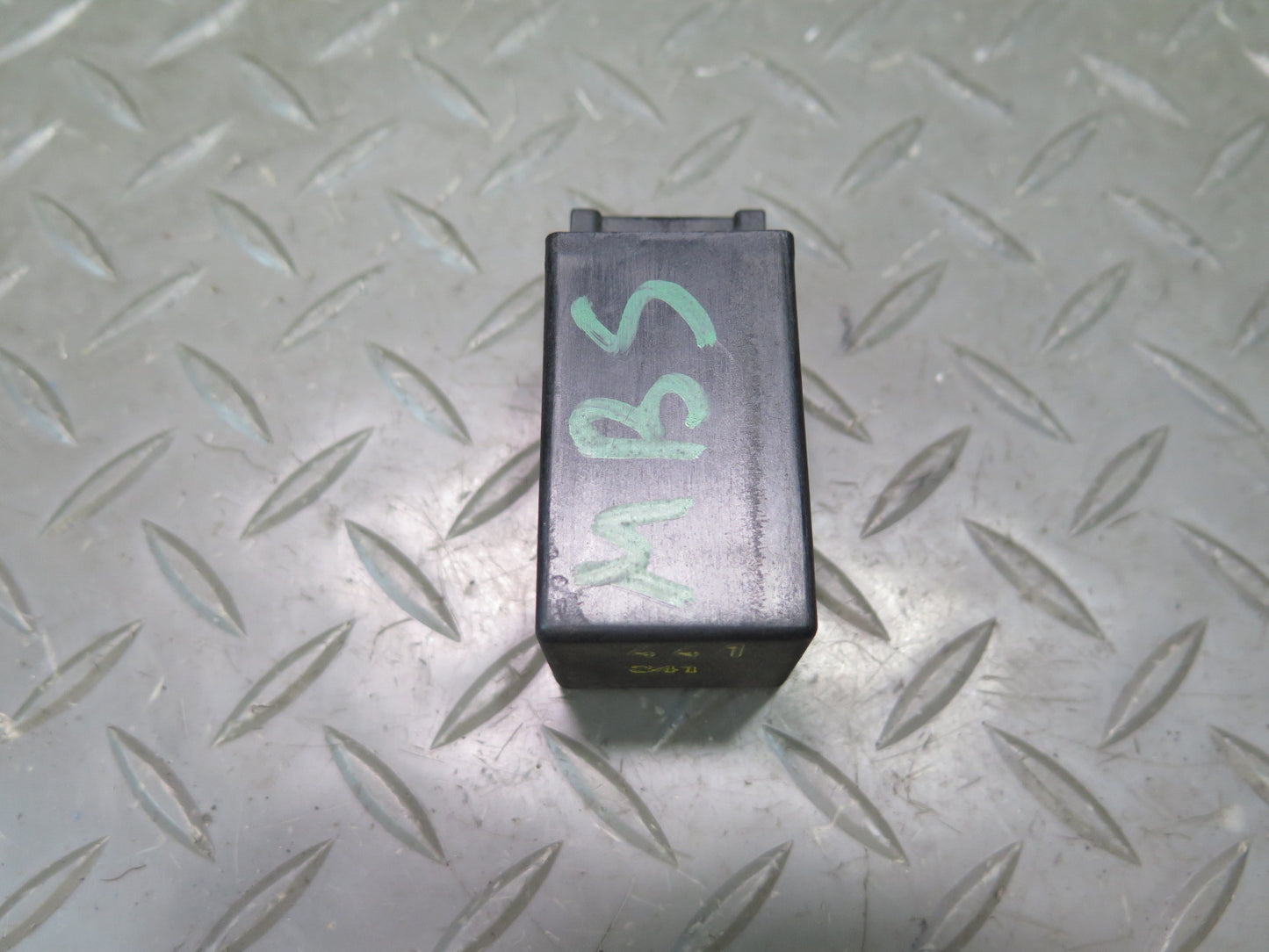 83-89 BMW E24 633CSi 635CSi Climate Relay Control Module 1368753 OEM
