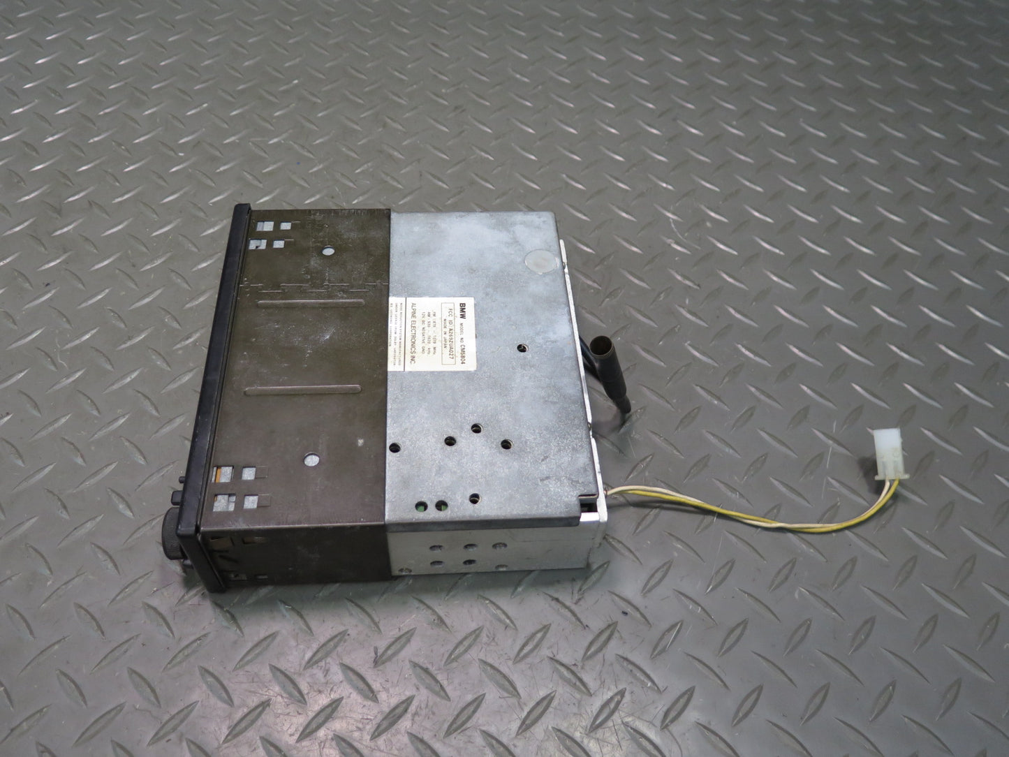 83-89 BMW E24 633CSi 635CSi Car Stereo Alpine CM5804 Radio Cassette Player OEM