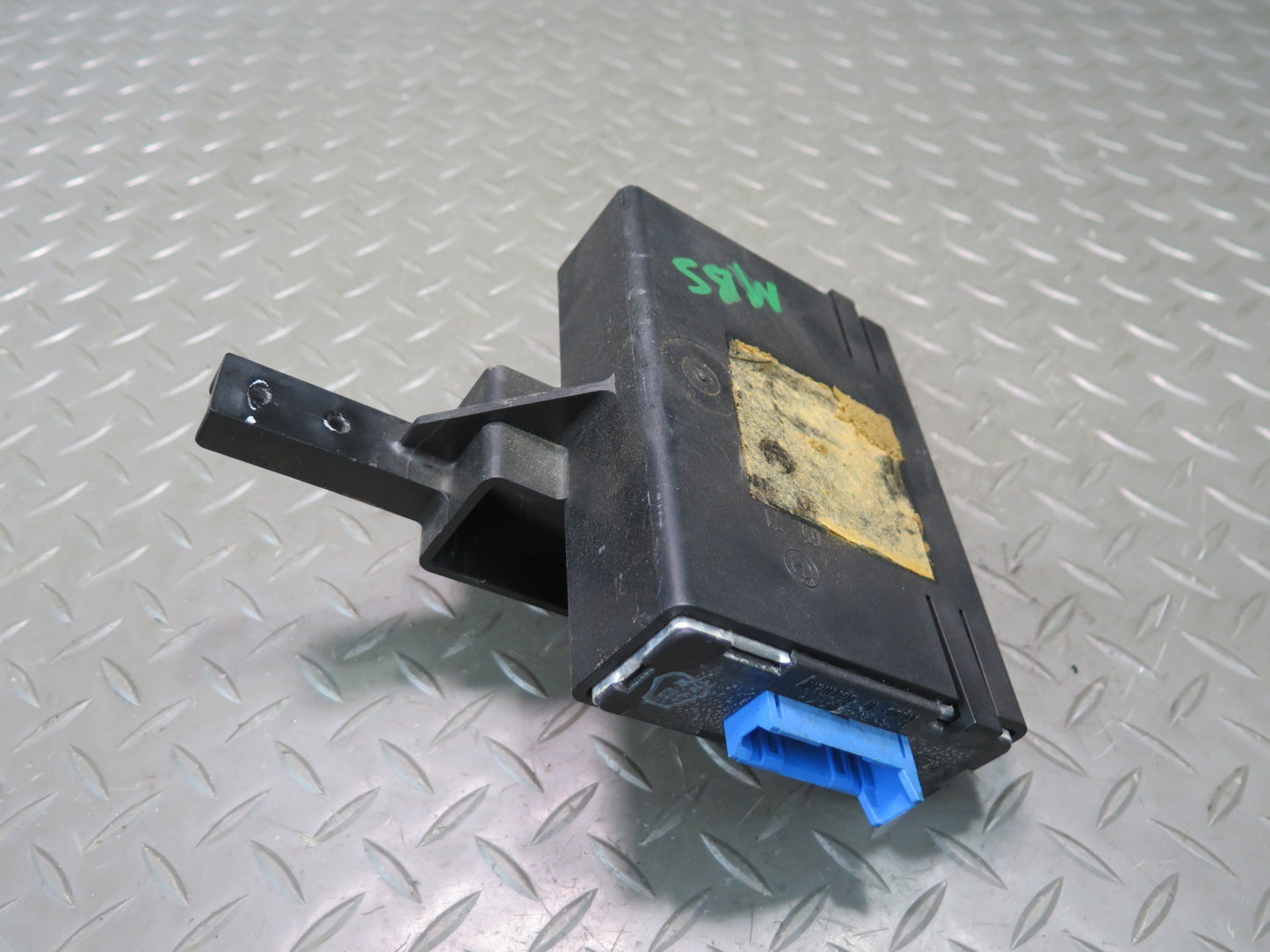 83-89 BMW E24 633CSi 635CSi Cruise Control Module 1371714 OEM