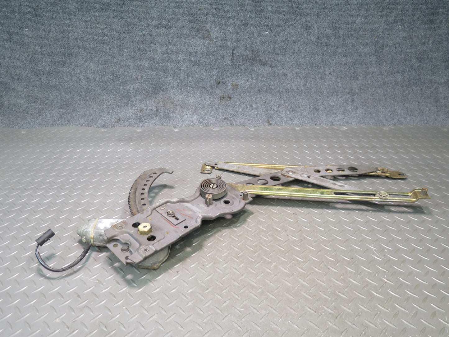 78-89 BMW E24 633CSi 635CSi Left Door Window Regulator w Motor OEM