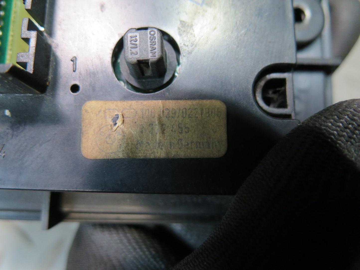 83-84 BMW E24 633CSi Check Control Panel 1371562 OEM