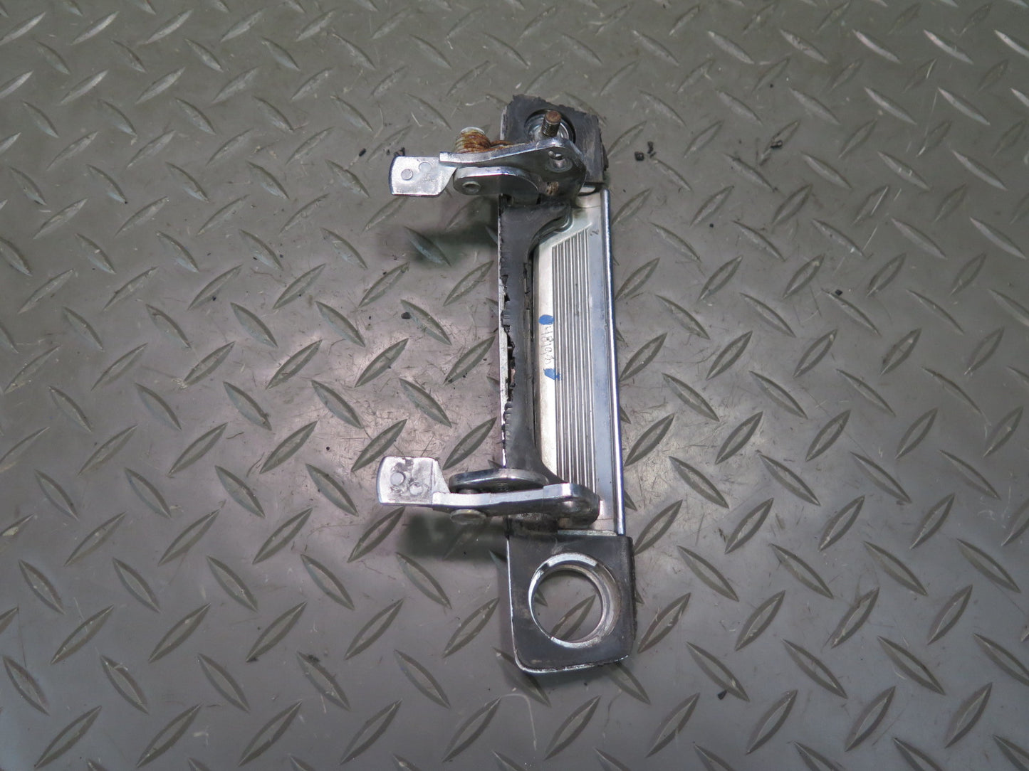 84-89 BMW E24 633CSI Front Left Exterior Door Handle Chrome OEM