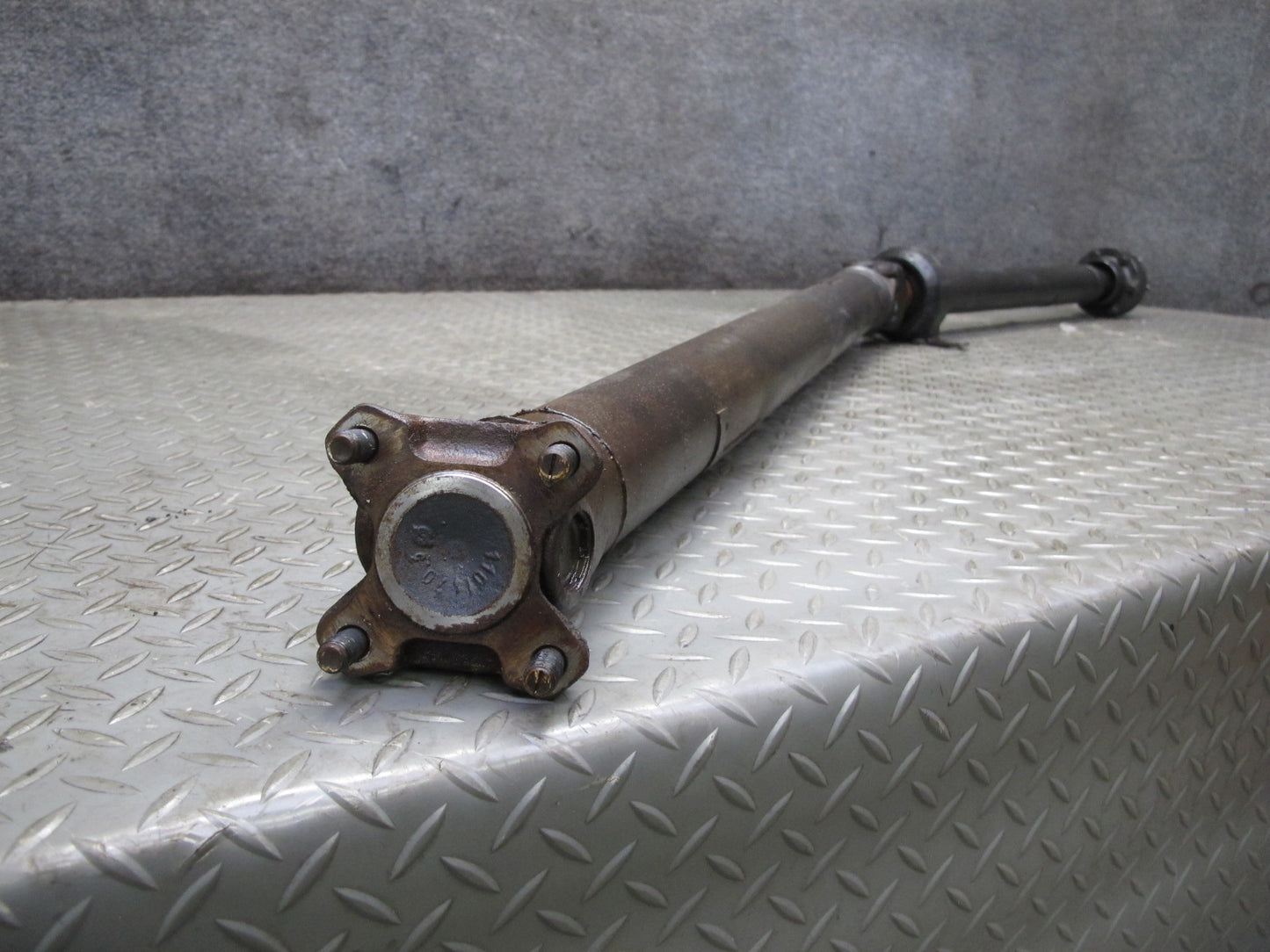 84-86 BMW E24 633CSI 635CSI M30 A/T Rear Drive Shaft Driveshaft 115K Miles OEM