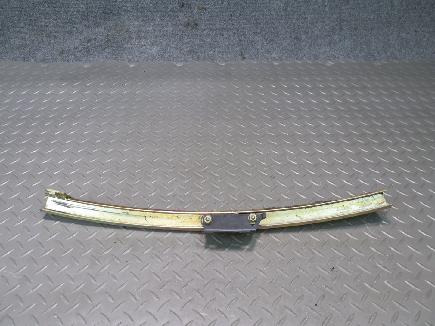 84-89 BMW E24 633CSi 635CSi Set of 2 Right Door Window Regulator Track Guide OEM