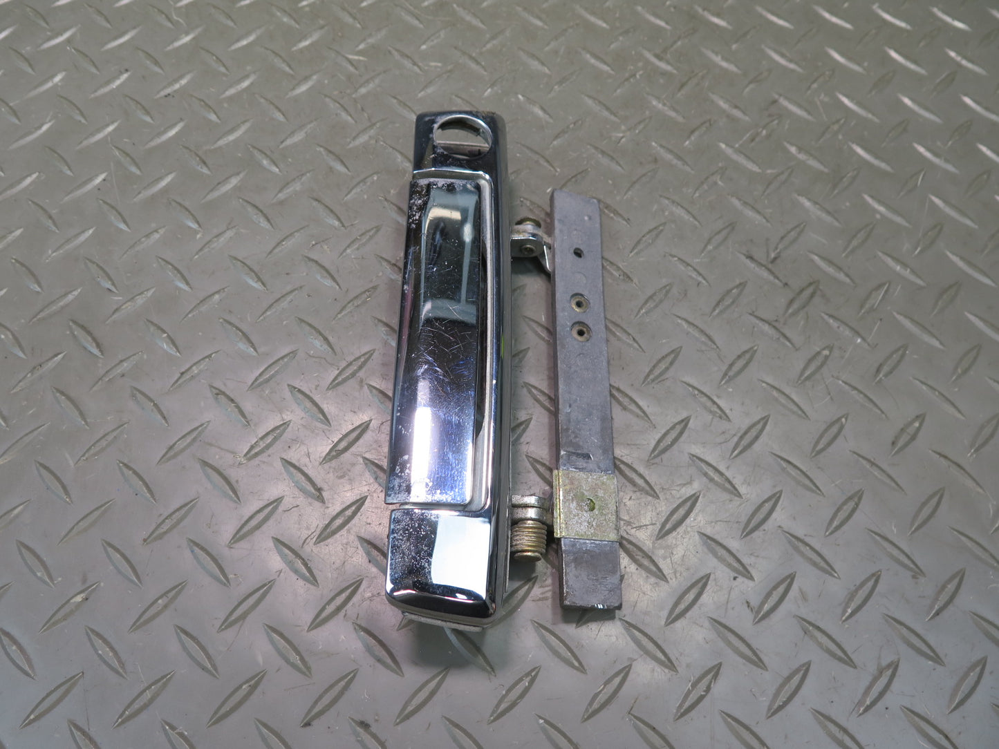 77-89 BMW E24 633CSi 635CSi Right Passenger Door Exterior Handle Chrome OEM