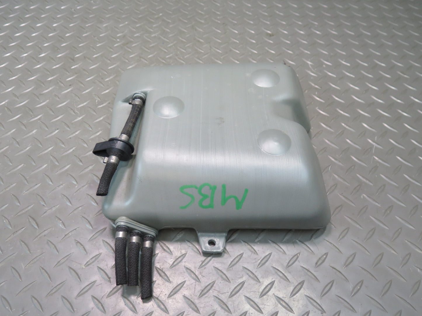 83-87 BMW E24 633CSi 635CSi Fuel Evap Vapor Charcoal Canister Expansion Tank OEM