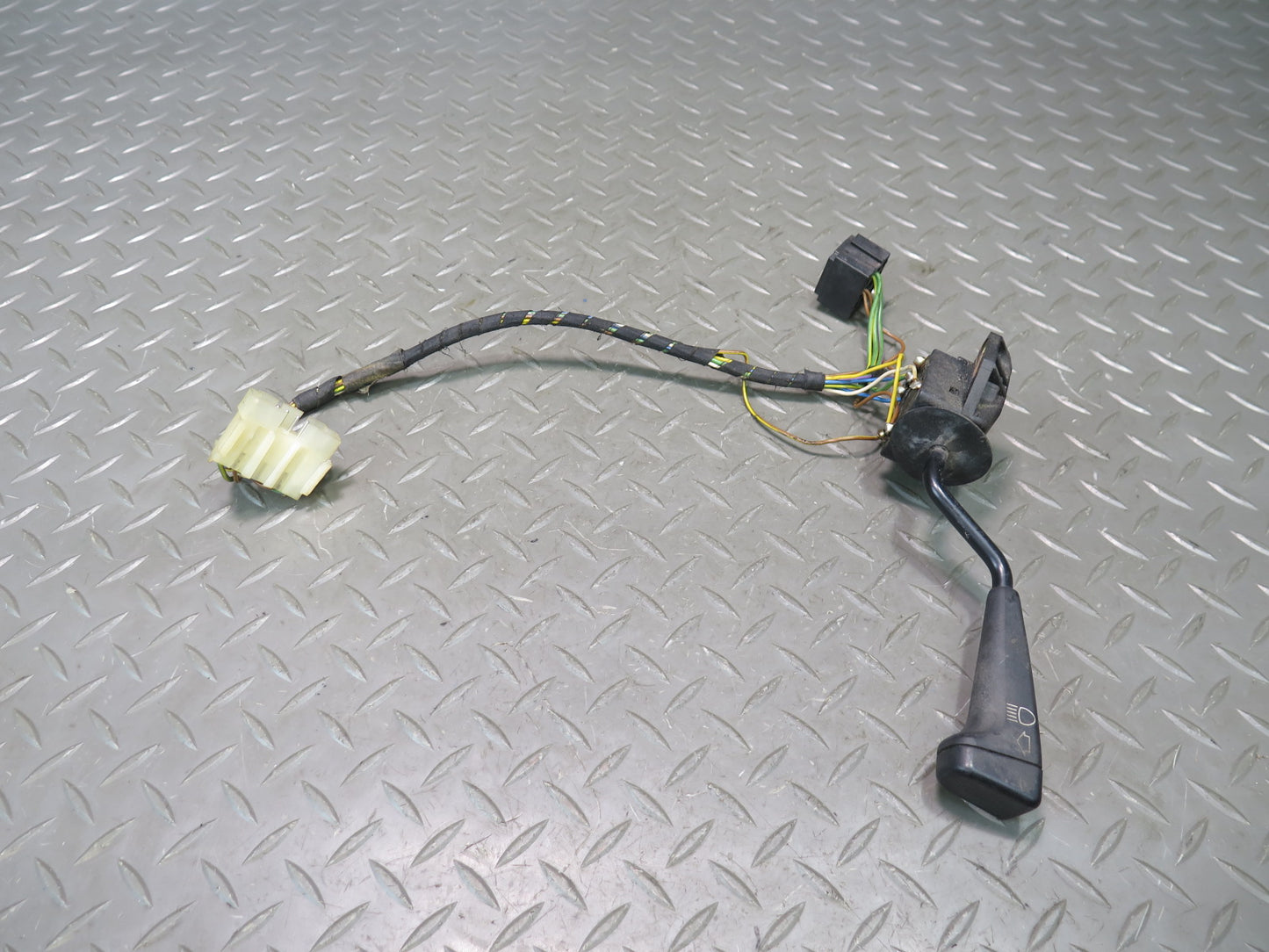 83-85 BMW E24 633CSi 635CSI Steering Column Turn Signal Switch OEM