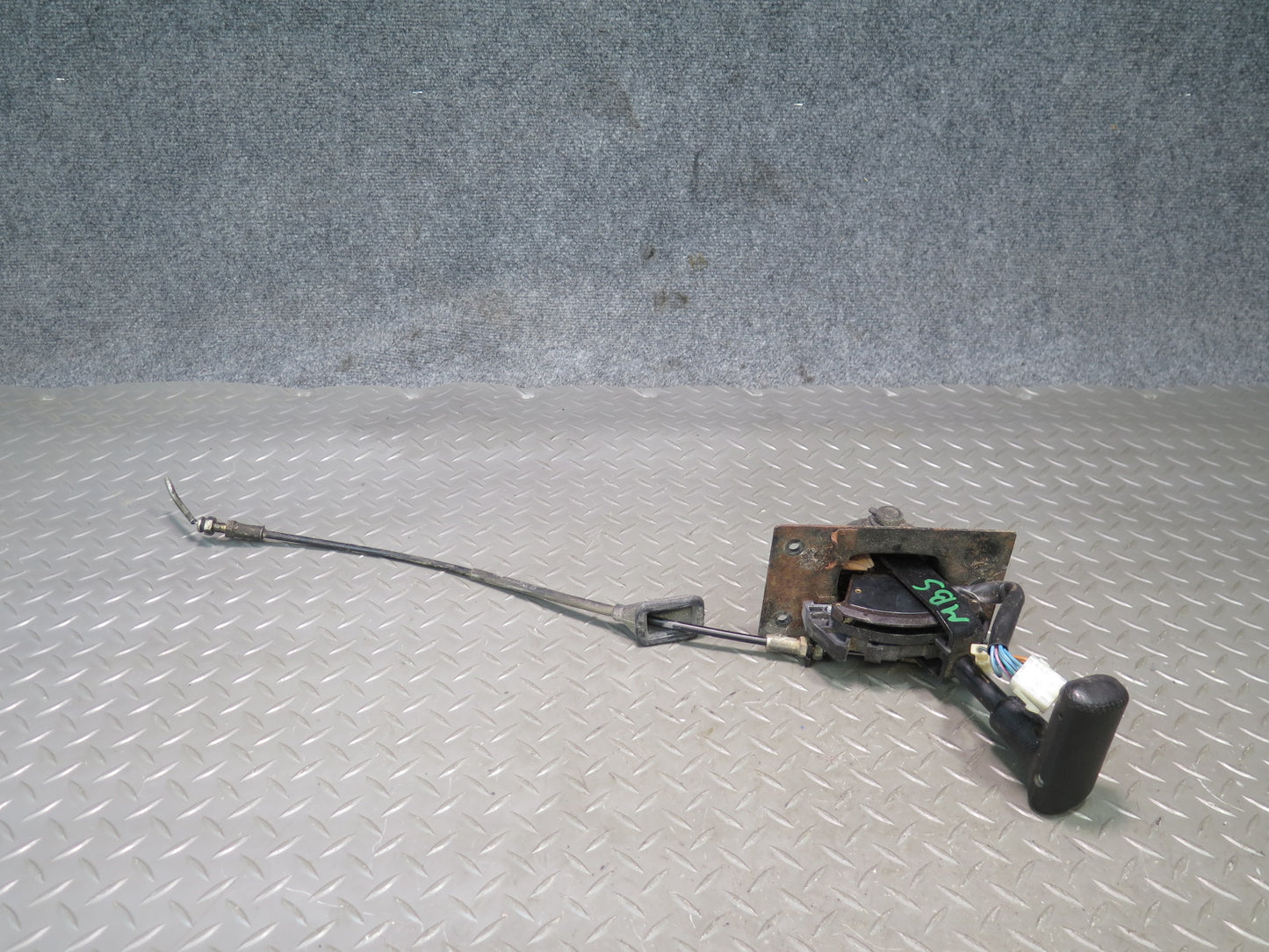 84-89 BMW E24 633CSI 635CSI A/T Gear Shifter Selector w Cable OEM