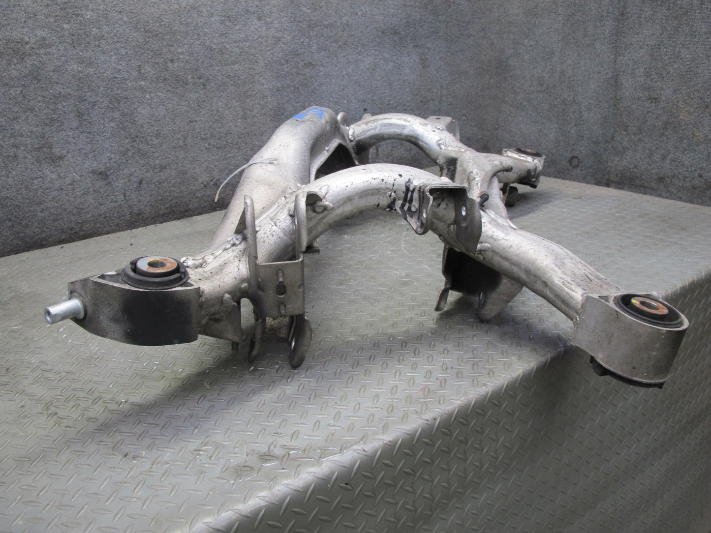 07-09 Nissan Z33 350Z Conv Rear Suspension Subframe Crossmember Carrier 101K OEM