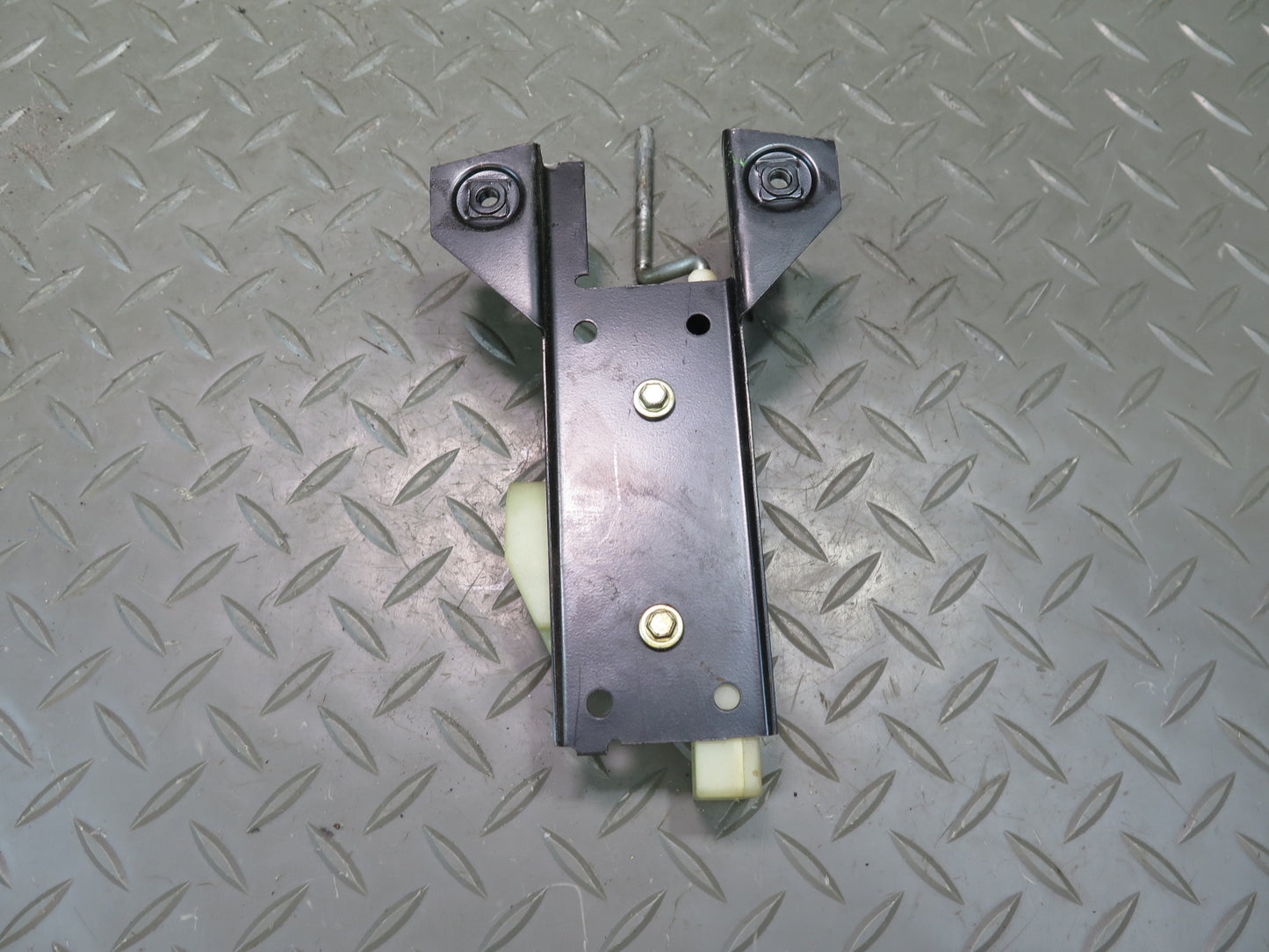 83-89 BMW E24 633CSI 635CSI Fuel Tank Filler Door Lid Lock Actuator 1373185 OEM