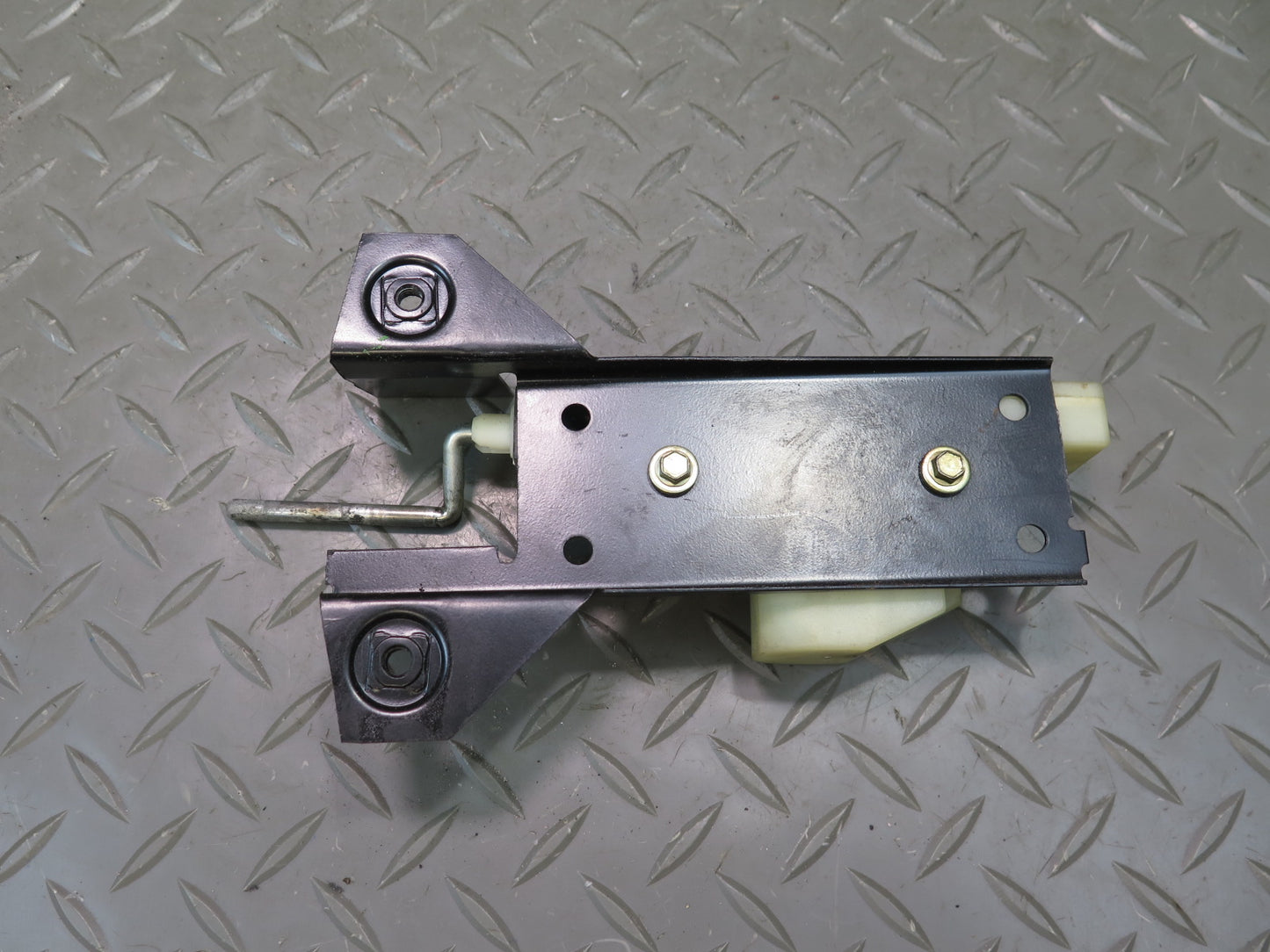 83-89 BMW E24 633CSI 635CSI Fuel Tank Filler Door Lid Lock Actuator 1373185 OEM