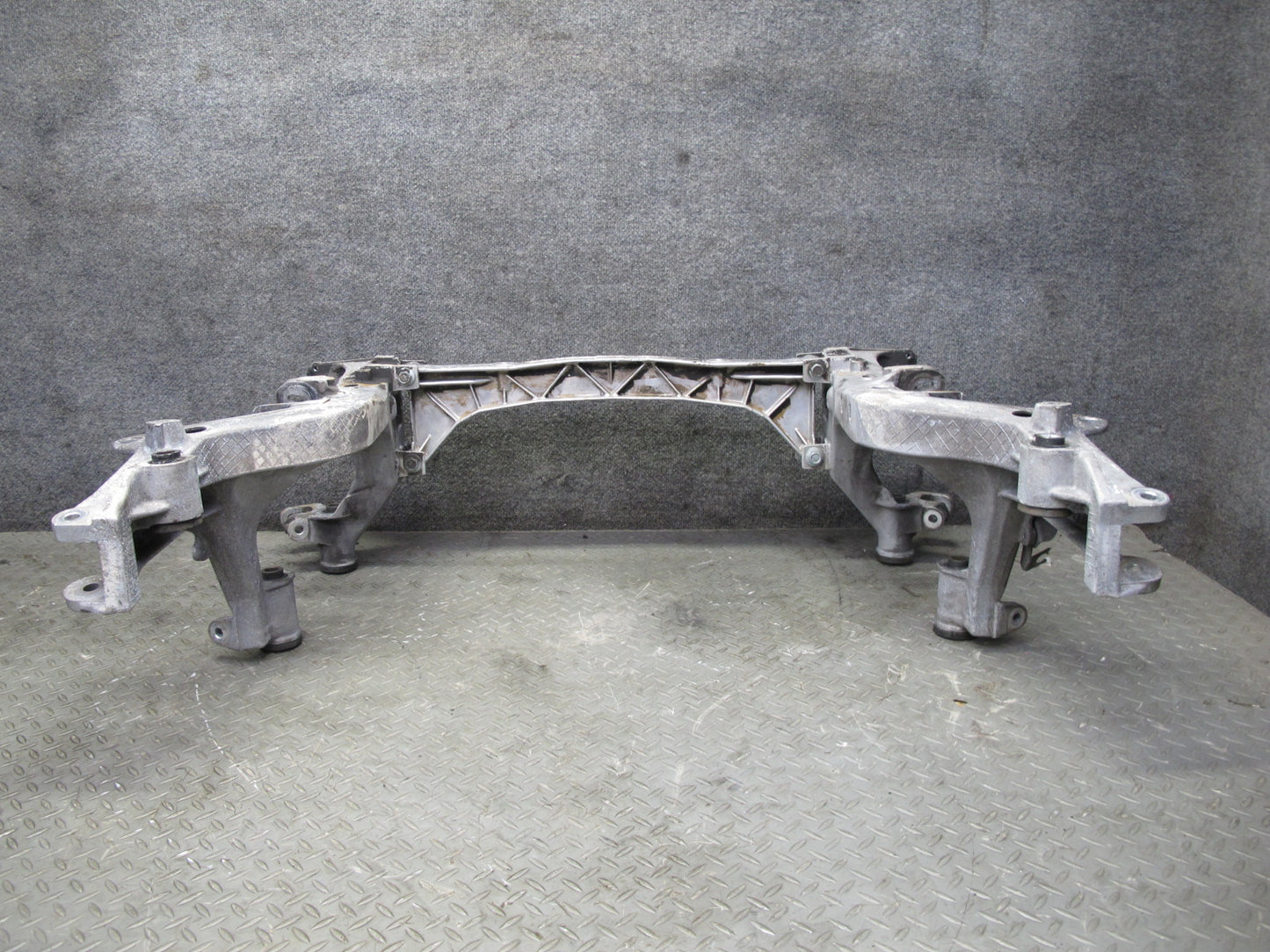 1999-2001 Porsche 911 996 RWD Rear Suspension Sub Frame Crossmember Carrier