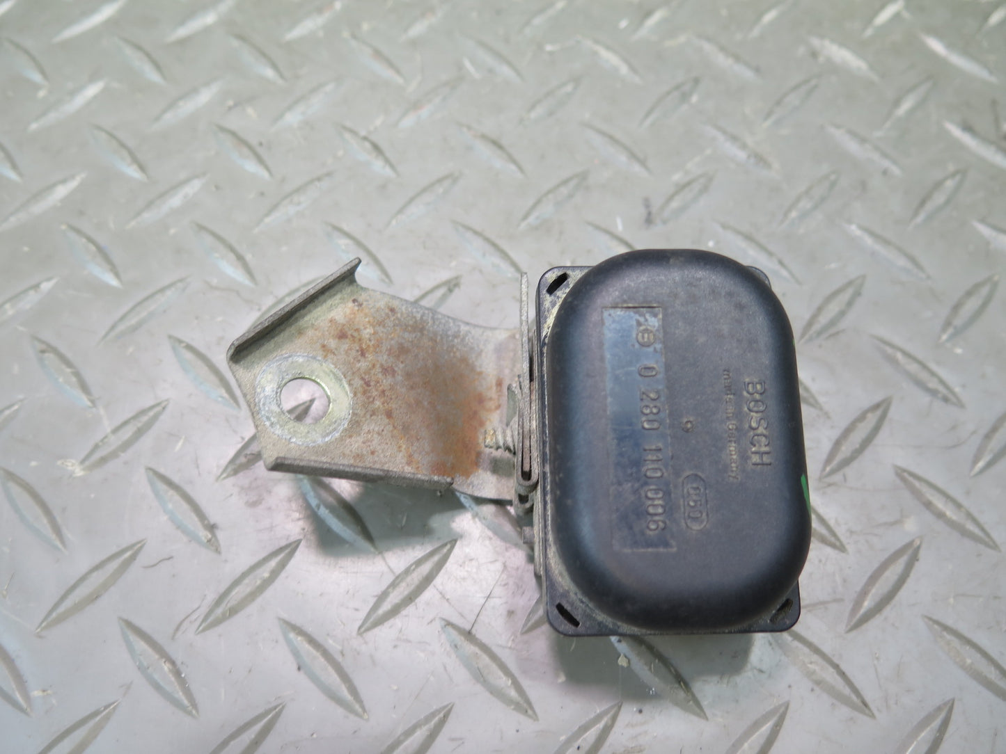 83-84 BMW E24 633CSi Fuel Injection System Switch w Mount OEM