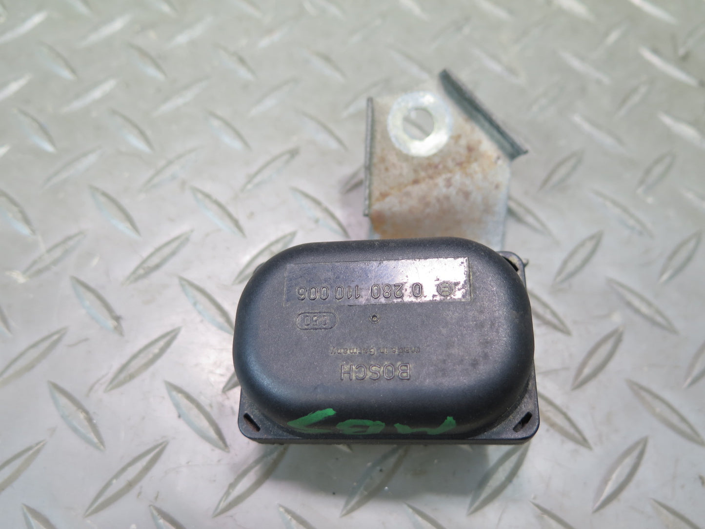 83-84 BMW E24 633CSi Fuel Injection System Switch w Mount OEM