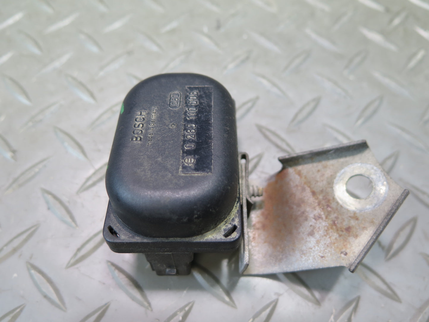 83-84 BMW E24 633CSi Fuel Injection System Switch w Mount OEM