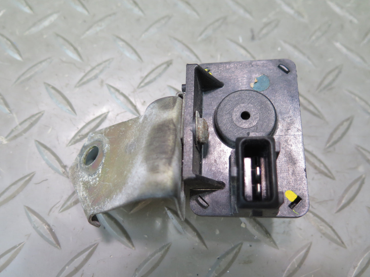 83-84 BMW E24 633CSi Fuel Injection System Switch w Mount OEM