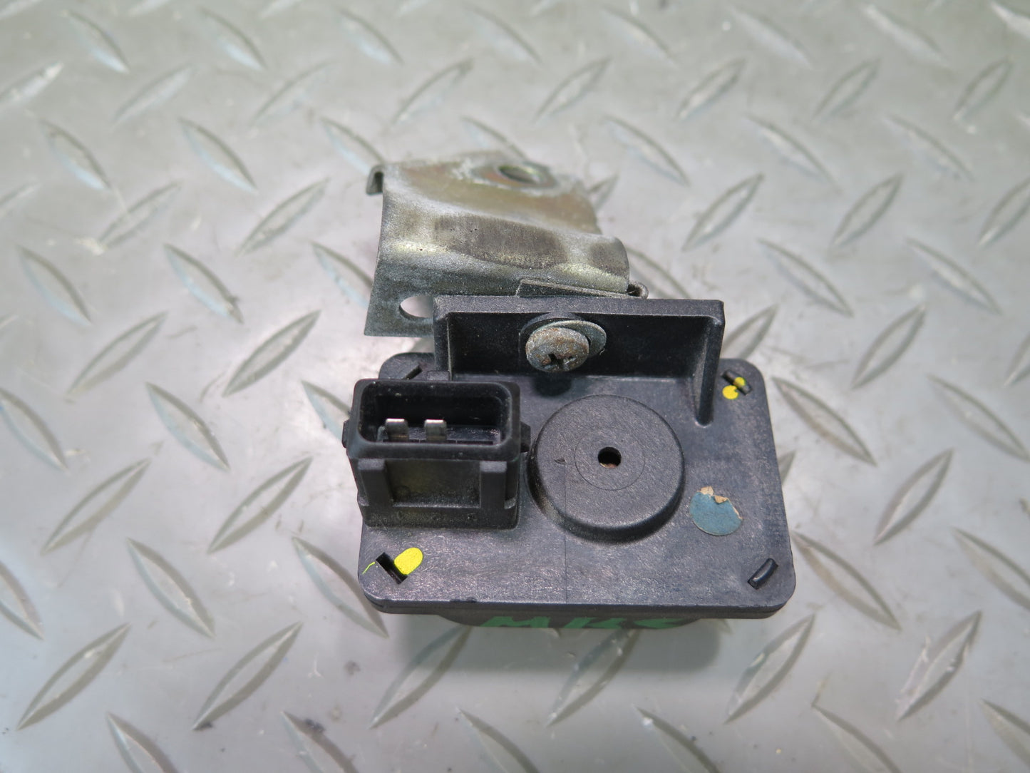 83-84 BMW E24 633CSi Fuel Injection System Switch w Mount OEM