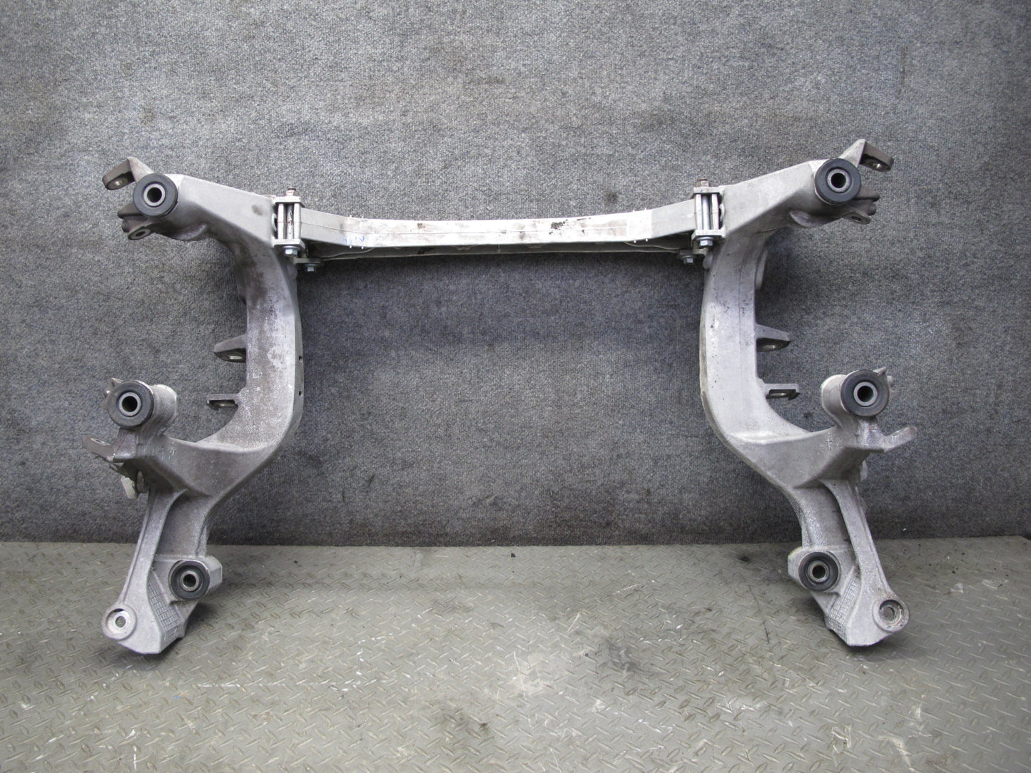 1999-2001 Porsche 911 996 RWD Rear Suspension Sub Frame Crossmember Carrier