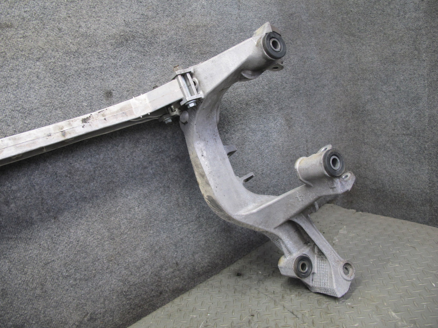 1999-2001 Porsche 911 996 RWD Rear Suspension Sub Frame Crossmember Carrier