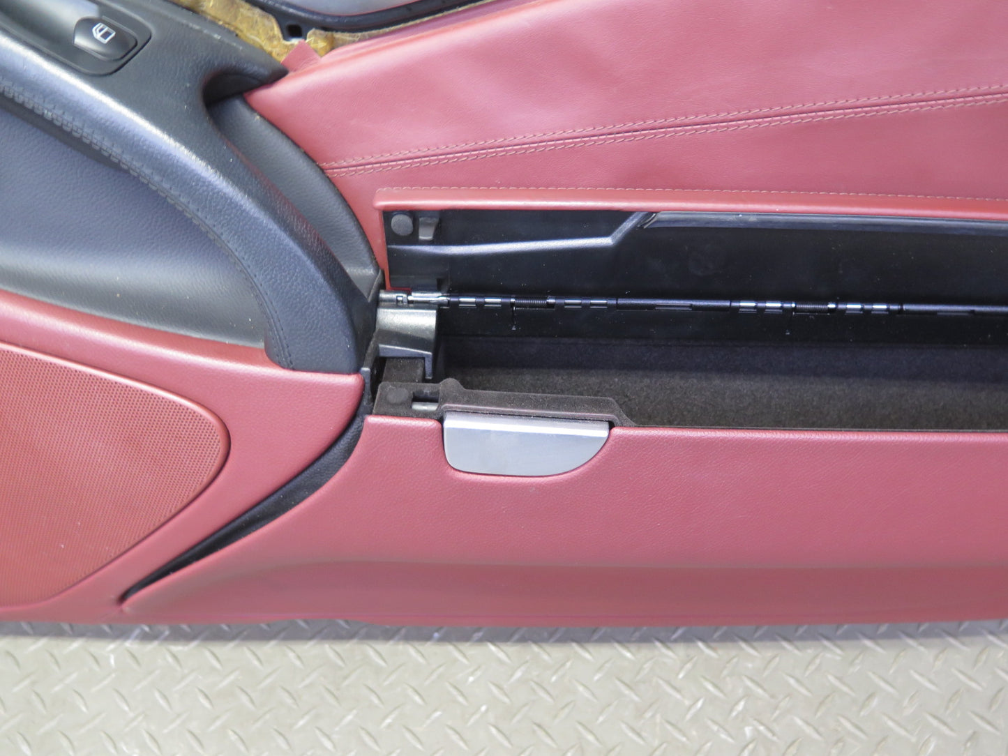 03-08 Mercedes R230 Sl-class Right Side Door Interior Trim Cover Panel RED OEM