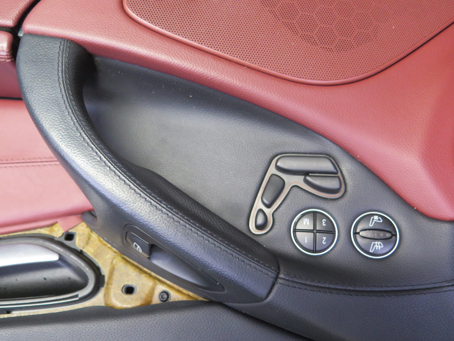 03-08 Mercedes R230 Sl-class Right Side Door Interior Trim Cover Panel RED OEM