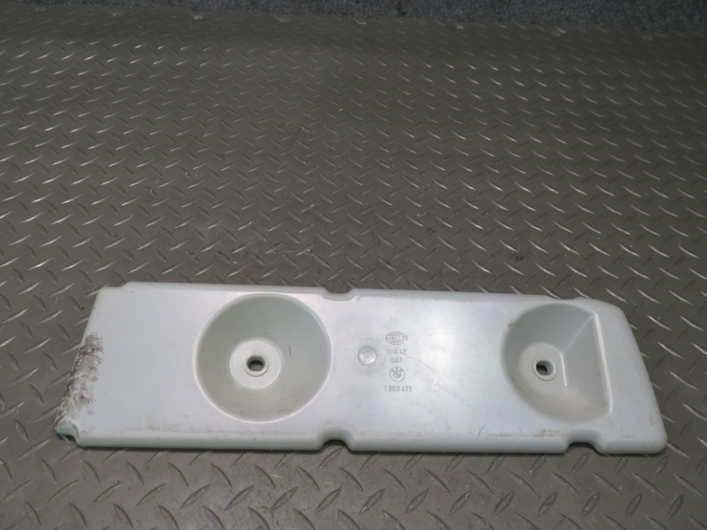 78-89 BMW E24 633CSI 635CSI Rear Left Tail Light Trim Cover OEM