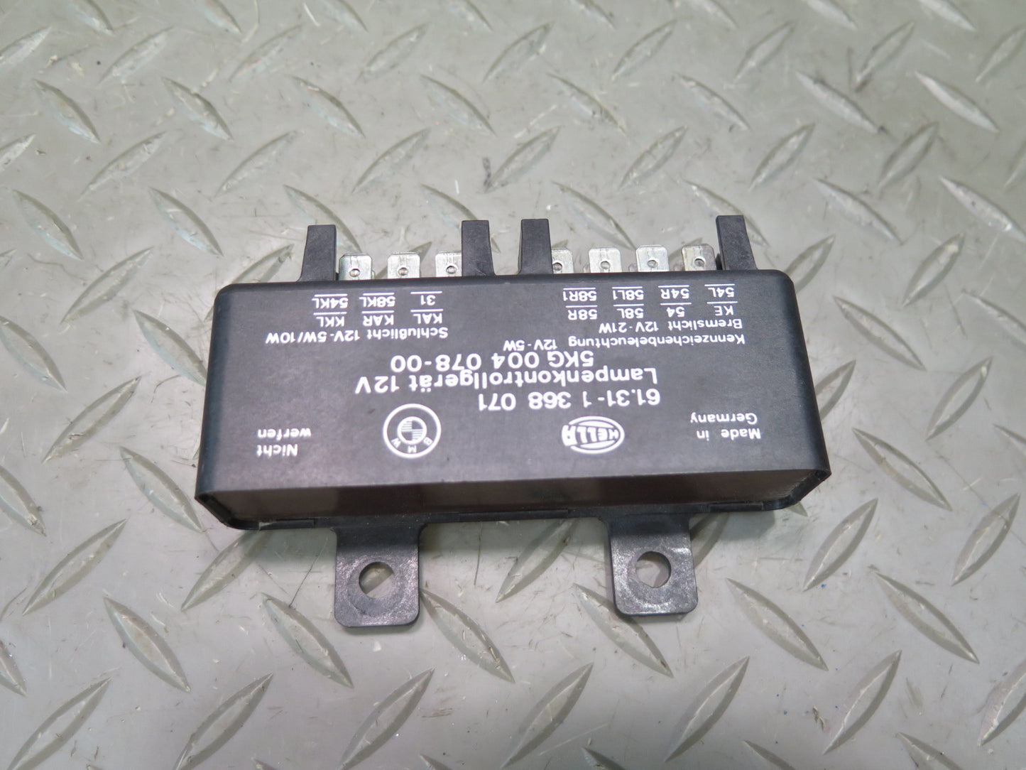 83-84 BMW E24 633CSi Check Light Control Module 1368071 OEM