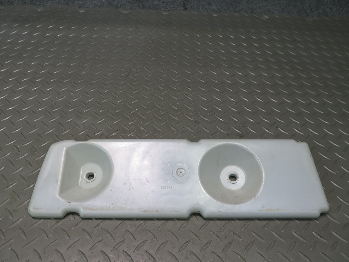 78-89 BMW E24 633CSI 635CSI Rear Right Tail Light Trim Cover OEM
