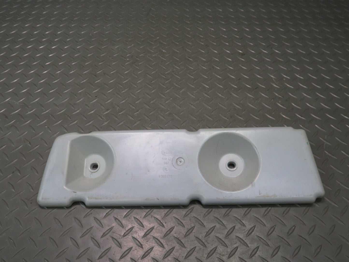 78-89 BMW E24 633CSI 635CSI Rear Right Tail Light Trim Cover OEM