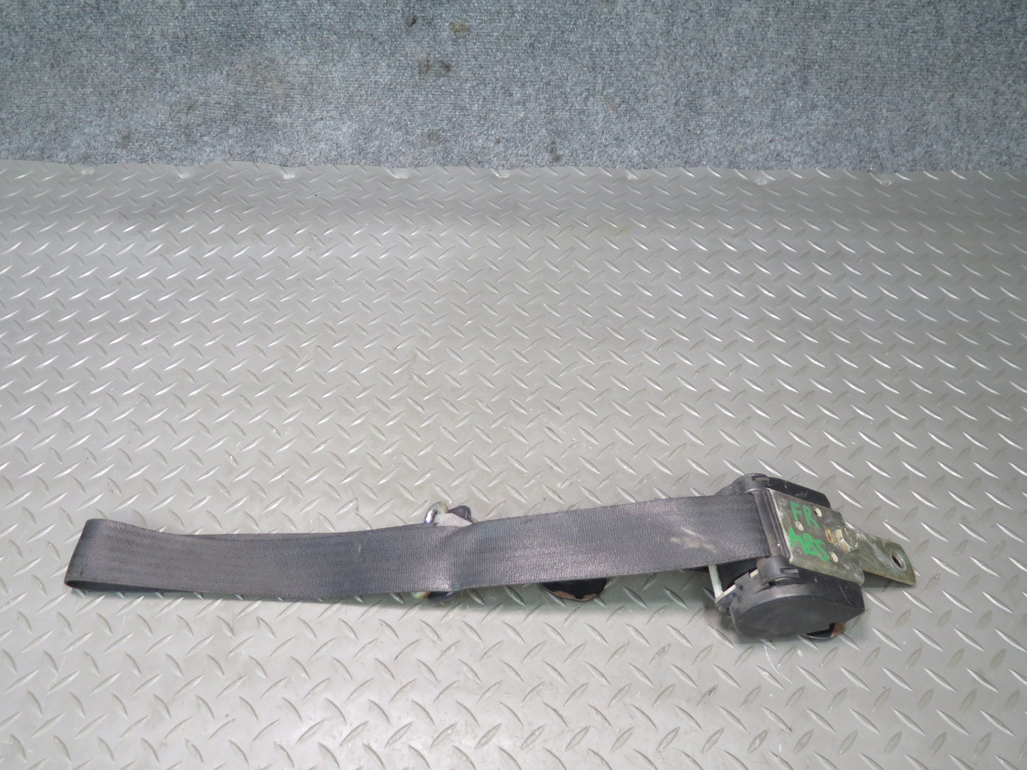 79-84 BMW 633CSi E24 FRONT LEFT & RIGHT SIDE SEATBELT RETRACTOR SET OEM