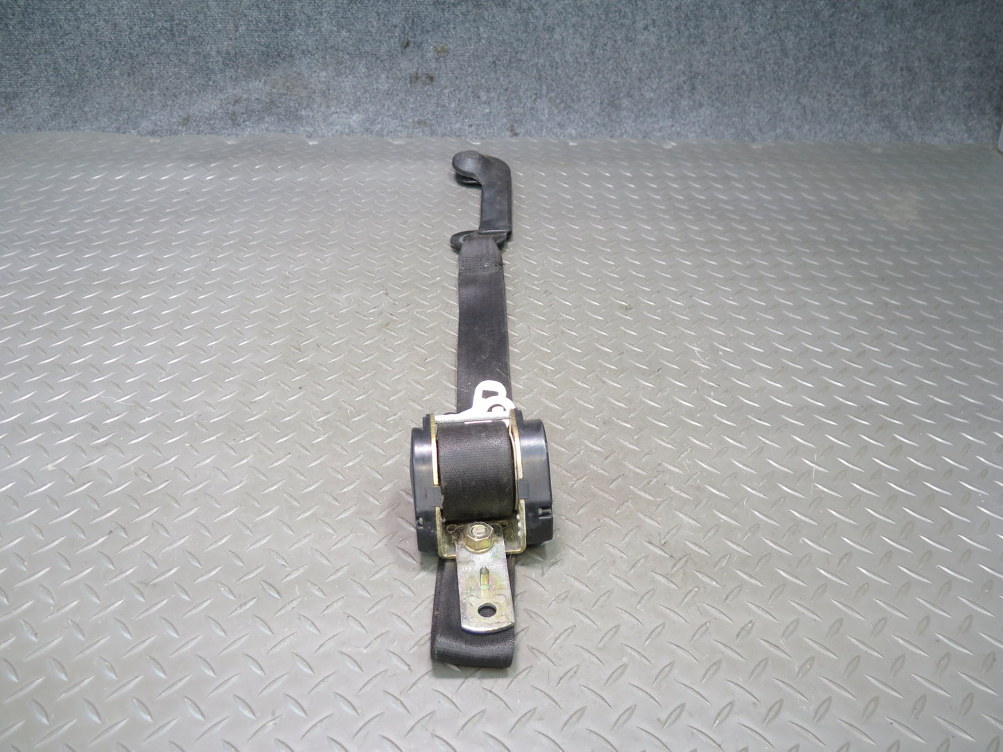 79-84 BMW 633CSi E24 FRONT LEFT & RIGHT SIDE SEATBELT RETRACTOR SET OEM