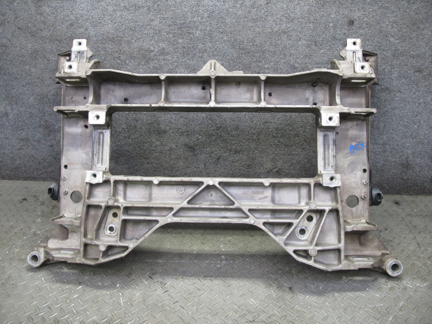 2004-2009 Cadillac XLR Front Engine Sub Frame Subframe Crossmember Cradle