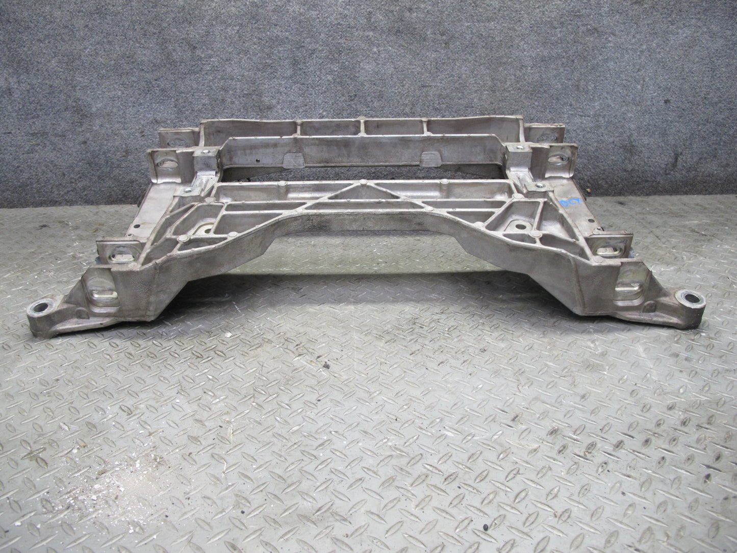 2004-2009 Cadillac XLR Front Engine Sub Frame Subframe Crossmember Cradle