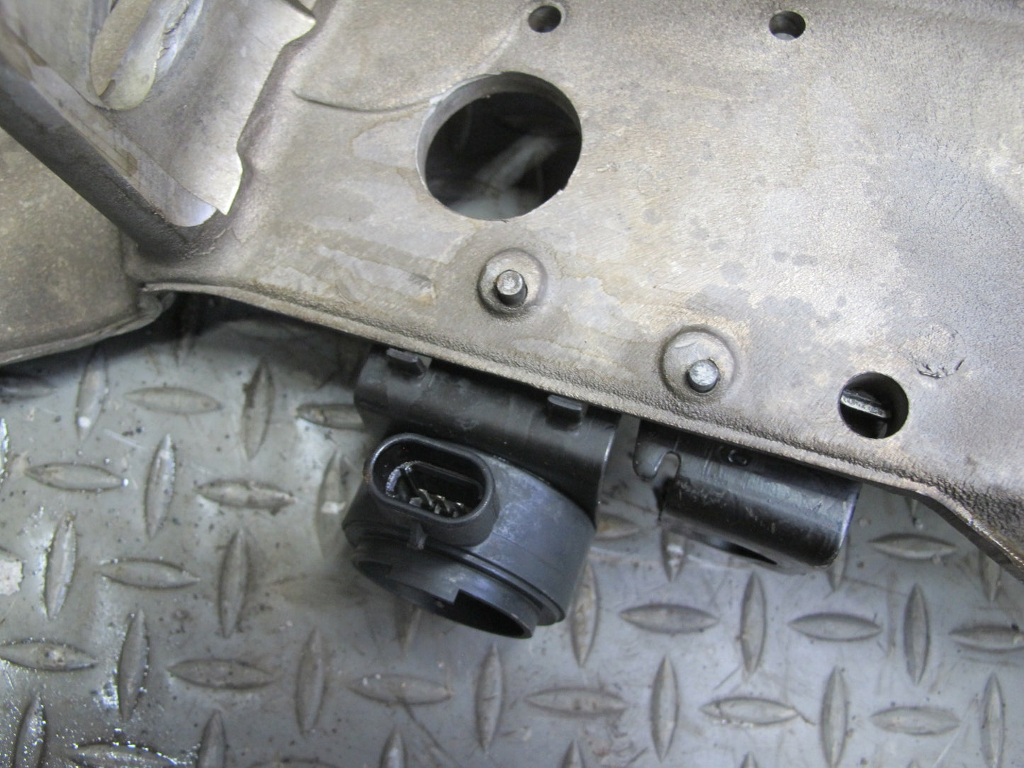 2004-2009 Cadillac XLR Front Engine Sub Frame Subframe Crossmember Cradle