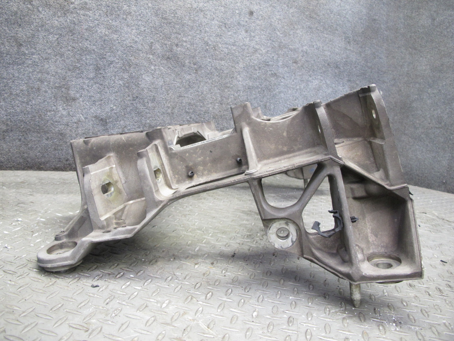 2004-2009 Cadillac XLR Rear Engine Sub Frame Subframe Crossmember Cradle