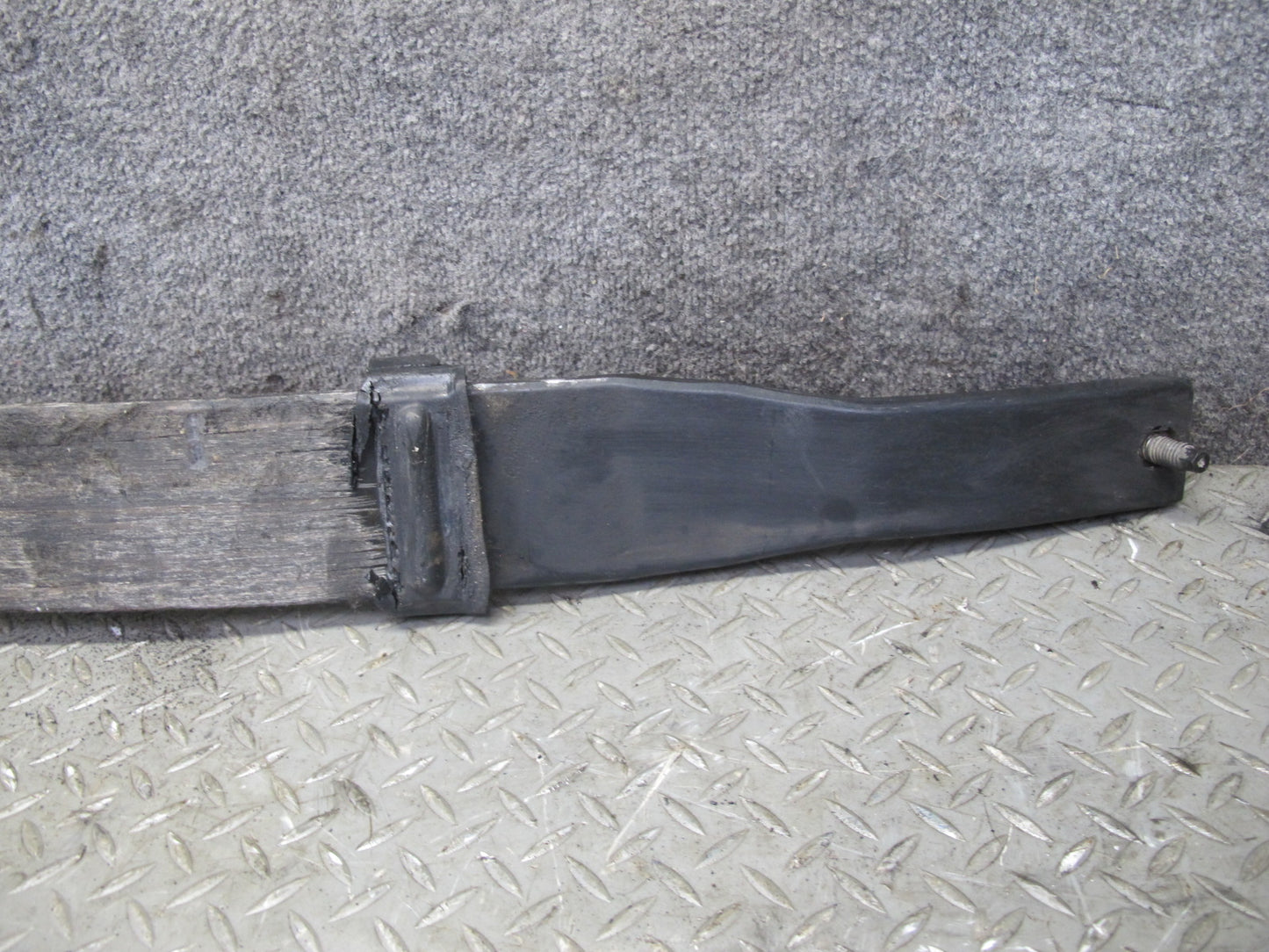2004-2009 Cadillac XLR Front Suspension Leaf Spring 22146483