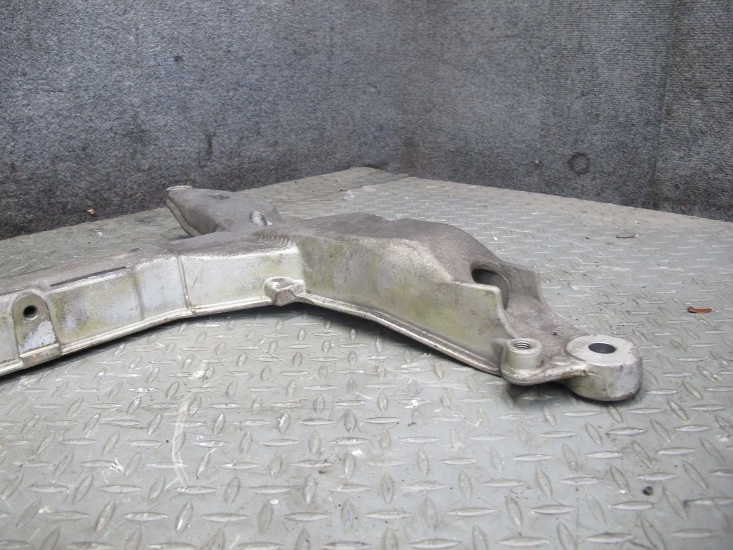 1999-2004 Porsche 911 996 RWD Front Suspension Subframe Crossmember Carrier